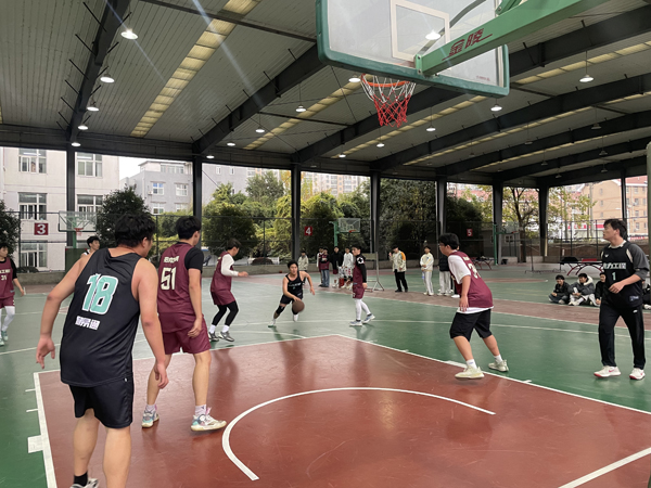 篮球2.jpg 篮球2.jpg